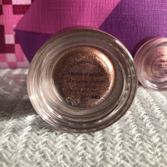 NWT 🏷 TARTE  Eye Shadow! - Picture 2 of 3